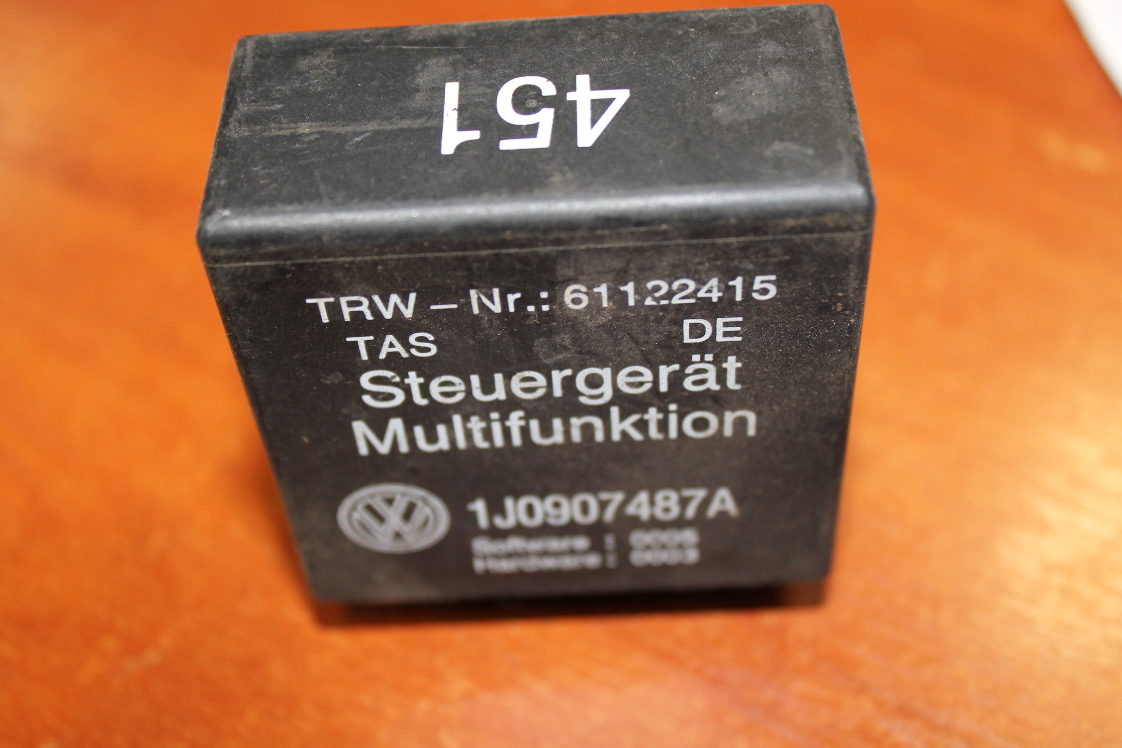 Реле 451 passat. Реле поворотов скания 113. Реле hella 4rd 933 332-051. Реле стеклоочистителя паз 32054. Реле бош 4 х контактное.
