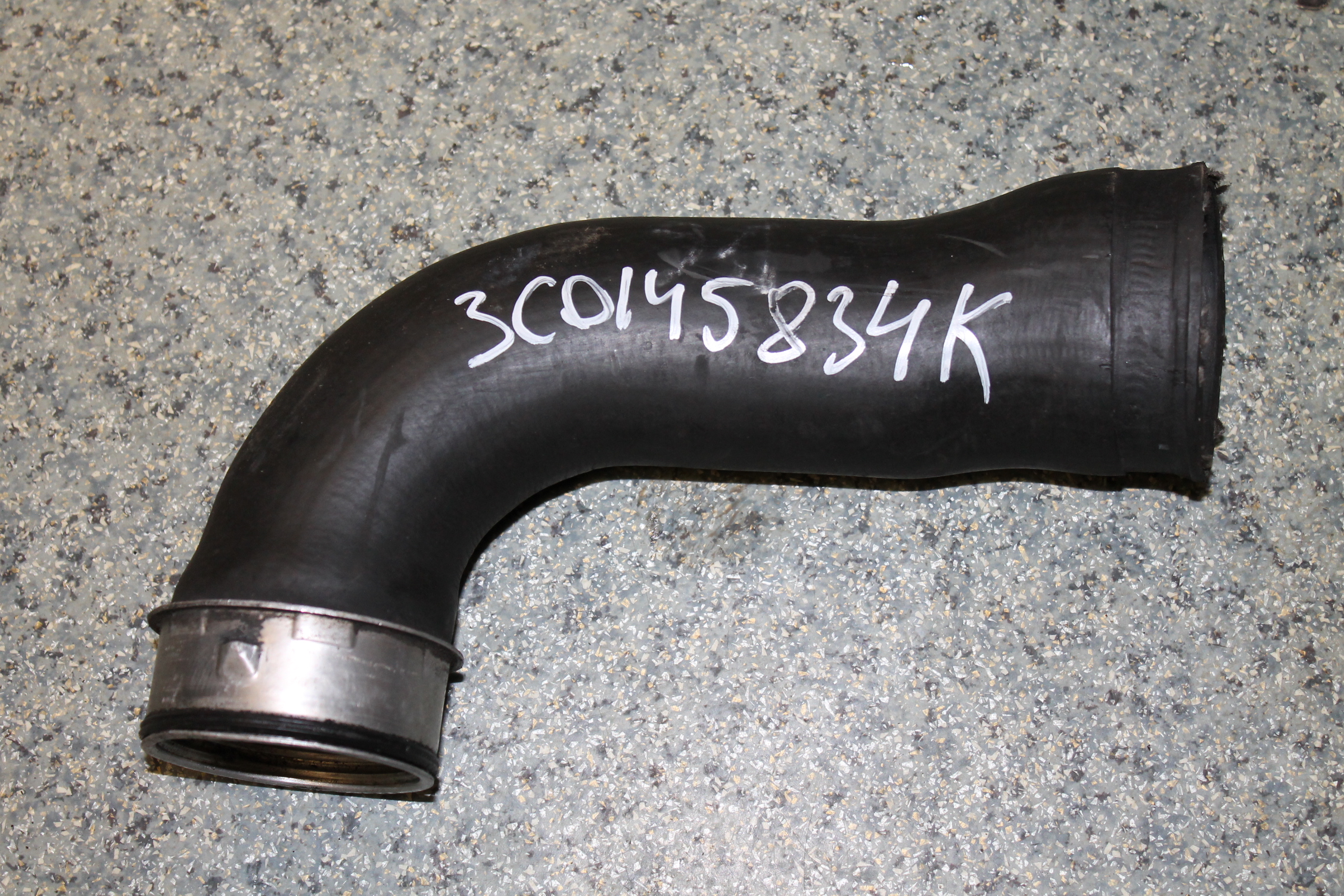 Патрубок 3. 357129627r. Хундай getz патрубок верхний. 147. Патрубок гетц 1,6.