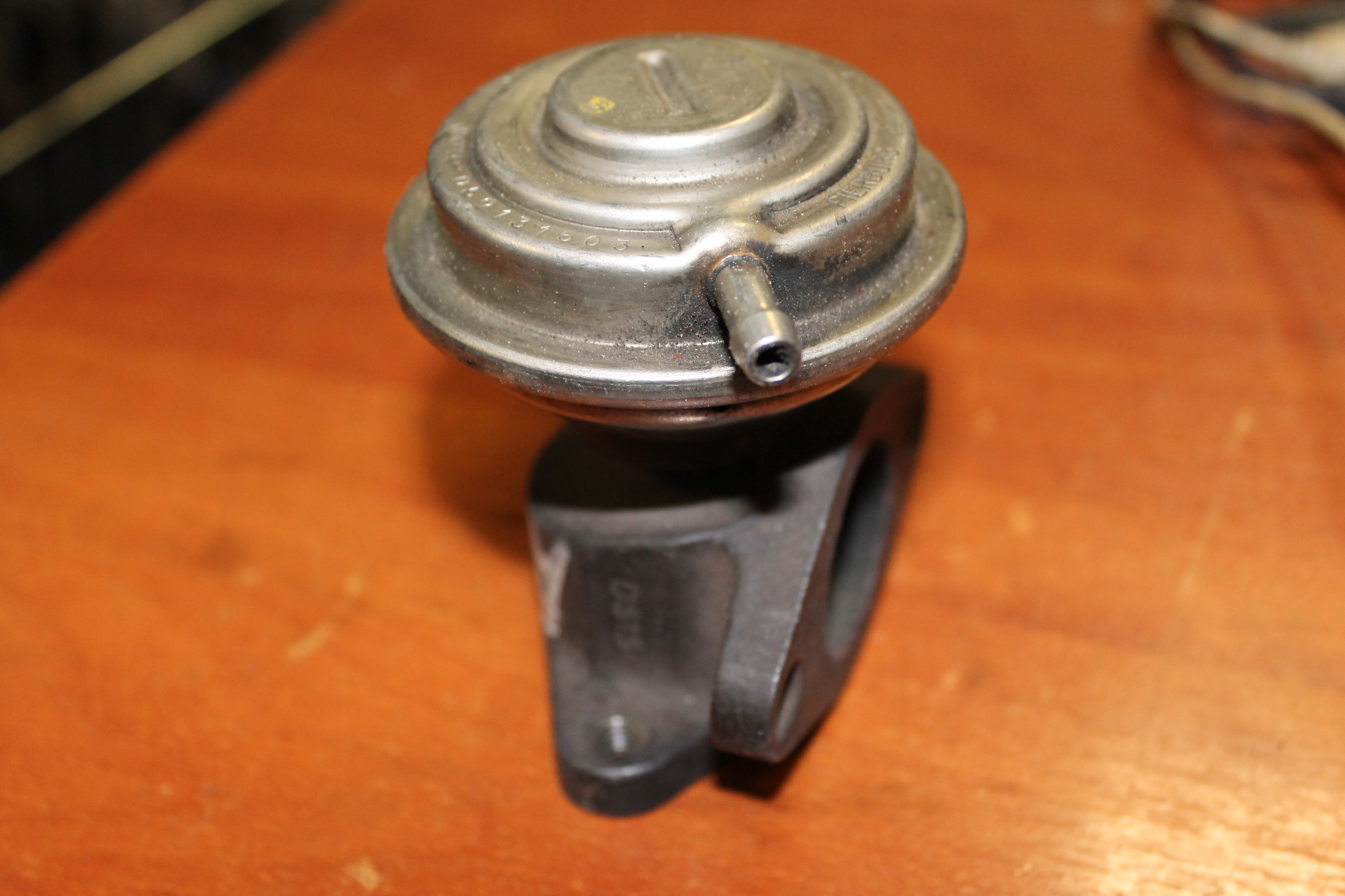 клапан рециркуляции 402-1213010. клапан отработанных газов. клапан отработанных газов. система рециркуляции выхлопных газов дизельного двигателя. рено клапан егр дастер 2.