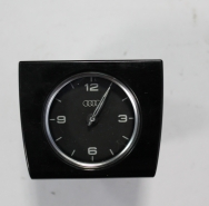 ЧасыA8 4H D4 2010-