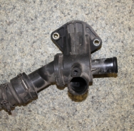 Корпус термостата PASSAT B6 2006-2011г