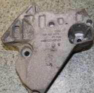 Кронштейн двигателя PASSAT B6 2006-2011г