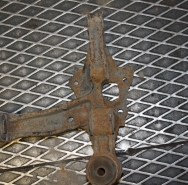 Кулак задний  левый  CAMRY 30,40,50  2001-2017 б\у