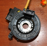 Подрулевой спиральный контакт