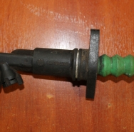 Рабочий цилиндр сцепления