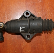 Рабочий цилиндр сцепления