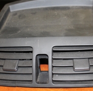 Воздуховод панели центральный AURIS 2006-2013