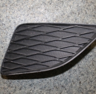 Решетка бампера нижняя