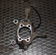 Кулак поворотный передний левый Б/У оригинал. T31, J10E, JJ10E