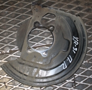 Пыльник тормозного диска передний правый Б/У оригинал. T31, J10E, JJ10E, F15