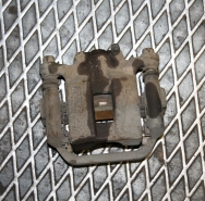 Суппорт тормозной задний правый Б/У оригинал. T31, T30 без скобы