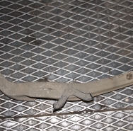 Рычаг задний верхний правый дюраль Б/У оригинал. T31, J10E, JJ10E