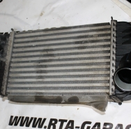 Интеркулер  Nissan Juke 1.6 / MR16DDT  Б/У оригинал.