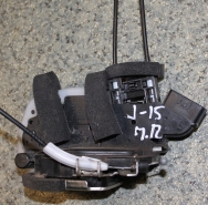 Дверной замок передней правый Nissan Juke