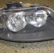 Фара передняя правая галоген