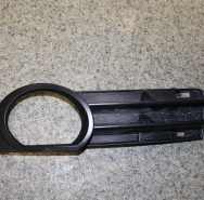 Решетка бампера левая под ПТФ