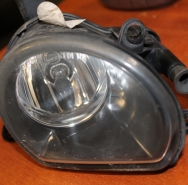 Фара противотуманная левая