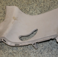 Обшивка задней стойки (дефект)