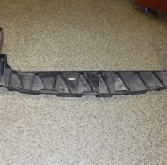 Усилитель переднего бампера нижний