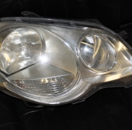 Фара передняя правая галоген