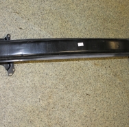 Усилитель переднего бампера верхний