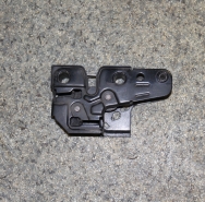 Замок капота нижняя часть