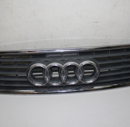 Решетка радиатора в сборе хром