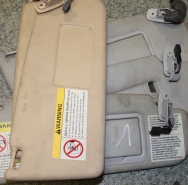 Козырёк солнцезащитный правый