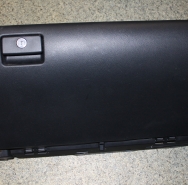 Бардачок панели приборов