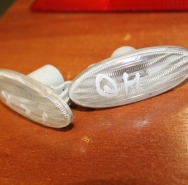 Повторитель поворота в крыло Б/У оригинал.