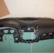 Панель приборов (торпеда)в сборе с пассажирской подушкой безопасности ЧЁРНАЯ