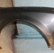 Крыло правое,есть мелкий дефект