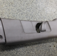 Накладка средней стойки верхняя