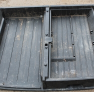 Комплект органайзер багажника с правым выдвижним ящиком Б/У оригинал. T-31