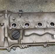 Крышка клапанная гбц COROLLA E150 2006-2013 Б/У