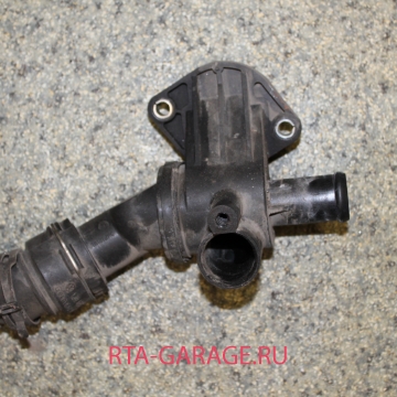 VOLKSWAGEN Корпус термостата PASSAT B6 2006-2011г 06F121111G купить, автозапчасти РТА-ГАРАЖ.РУ