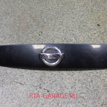 NISSAN Накладка крышки багажника 90812-1KA0C купить, автозапчасти РТА-ГАРАЖ.РУ