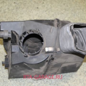 AUDI Корпус воздушного фильтра 2.0 TDI A6 C6 4F 4F0133837H купить, автозапчасти РТА-ГАРАЖ.РУ